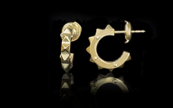 designer earrings gold with pyramid design